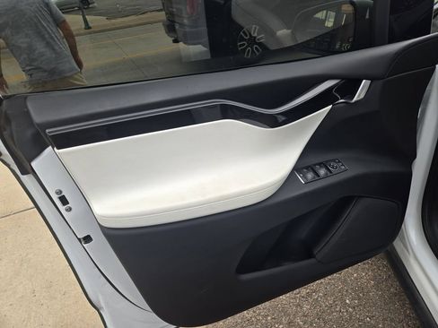 Used 2019 Tesla Model X 100D AWD/4WD image 15