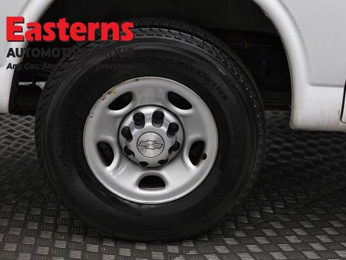 Used 2019 Chevrolet Express 2500 w/ Safety Package RWD image 28