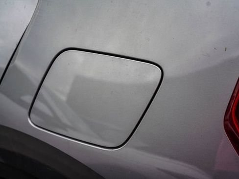 Used 2023 Kia Niro EX Touring image 11