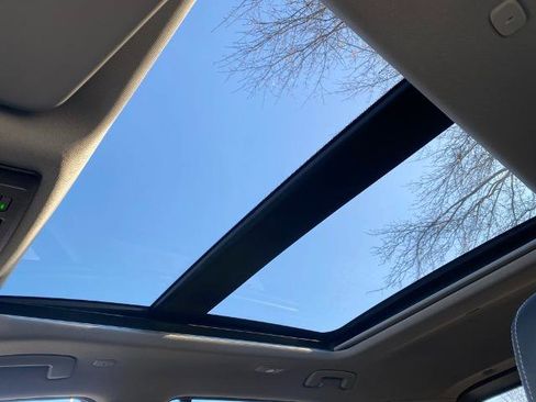 Used 2023 Nissan Rogue SL w/ SL Premium Package image 26