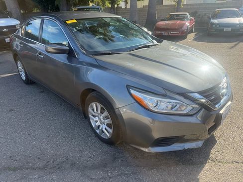 Used 2018 Nissan Altima 2.5 S w/ S Convenience Package image 6