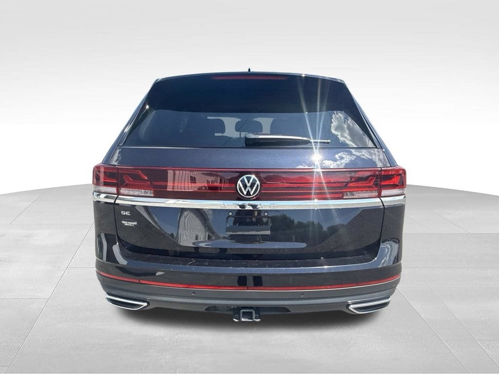 Used 2026 Volkswagen Atlas SE FWD image 7