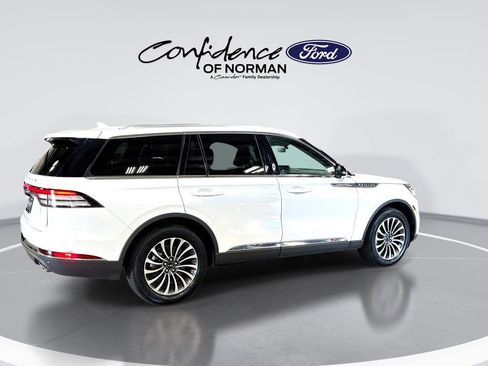 Used 2024 Lincoln Aviator Reserve image 9
