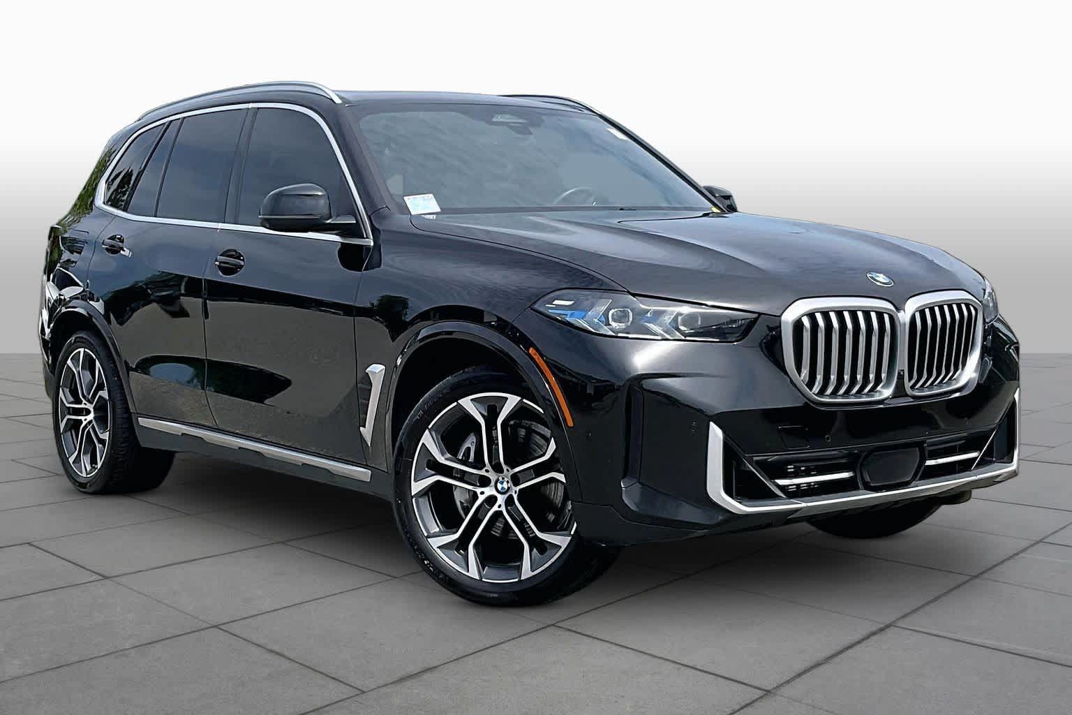 Used 2024 BMW X5 xDrive40i w/ Premium Package AWD/4WD image 2