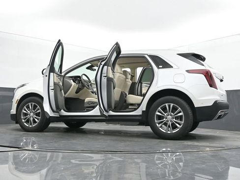 Used 2023 Cadillac XT5 Premium Luxury w/ Technology Package AWD/4WD image 73