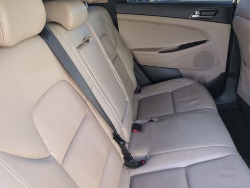 Used 2016 Hyundai Tucson Limited image 18