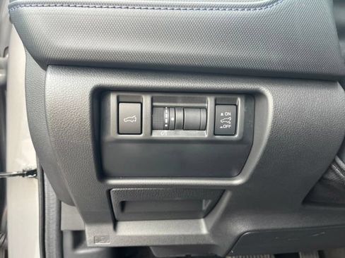 Used 2026 Subaru Forester Premium AWD/4WD image 23
