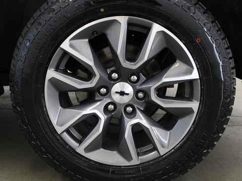 Used 2019 Chevrolet Tahoe LS image 9