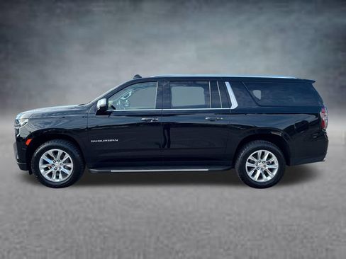 Used 2024 Chevrolet Suburban Premier AWD/4WD image 2