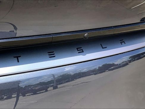 Used 2026 Tesla Model Y 2WD image 29