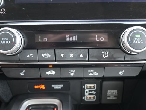 Used 2021 Honda Insight Touring image 27