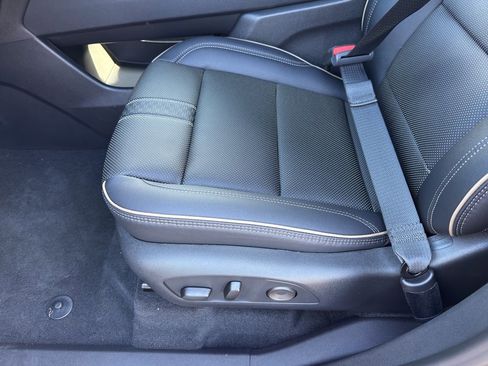 New 2026 Chevrolet Traverse High Country image 11