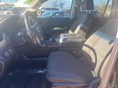 Used 2019 Chevrolet Tahoe LS image 16