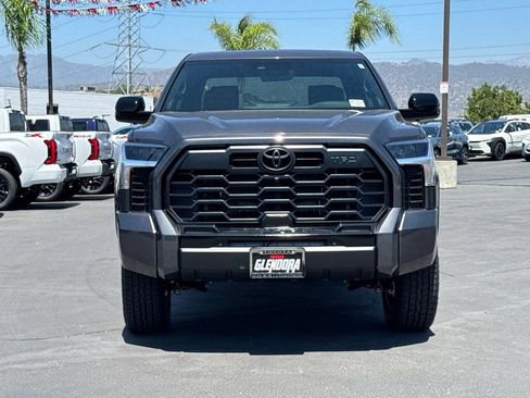 New 2026 Toyota Tundra Limited AWD/4WD image 3