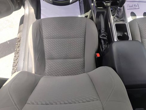 Used 2021 Toyota Tacoma SR5 RWD image 48