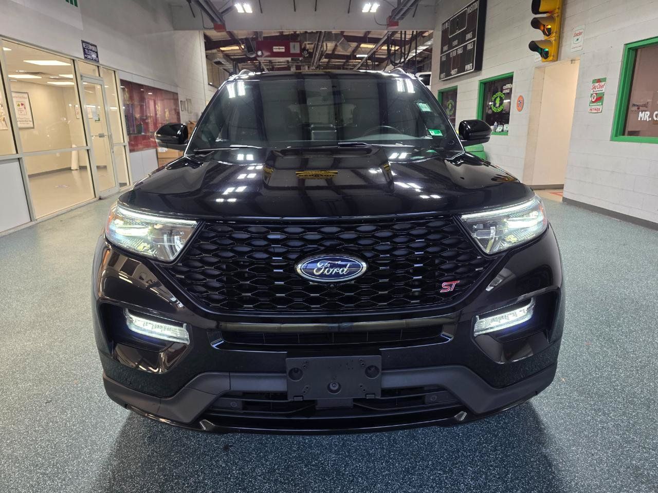 Used 2023 Ford Explorer ST w/ Equipment Group 401A AWD/4WD image 3
