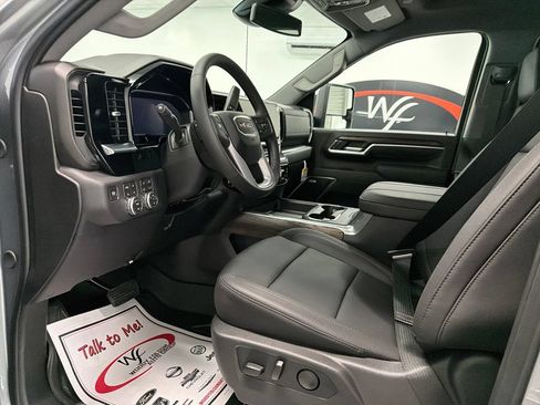 New 2026 GMC Sierra 2500 SLT AWD/4WD image 9