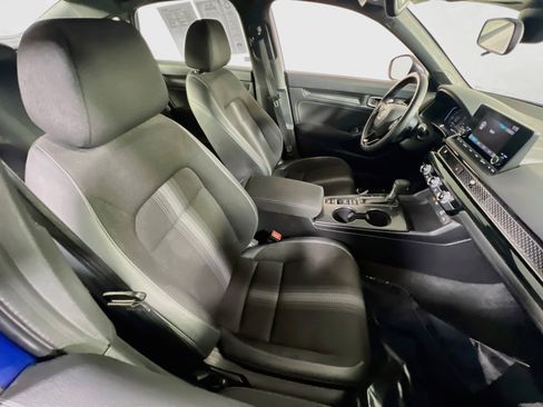Used 2023 Honda Civic Sport image 25