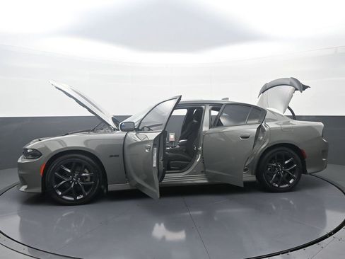 Used 2023 Dodge Charger R/T w/ Blacktop Package image 40