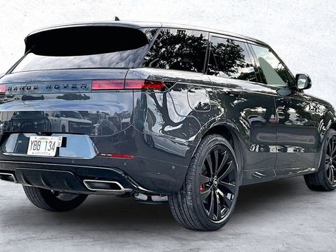 Used 2025 Land Rover Range Rover Sport Dynamic SE image 2