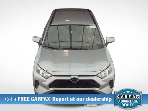 Used 2025 Toyota RAV4 SE image 2