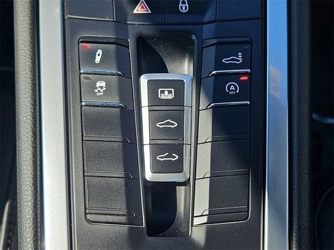 Certified 2017 Porsche 911 Carrera image 20