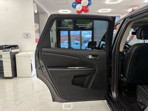 Used 2017 Dodge Journey Crossroad image 38