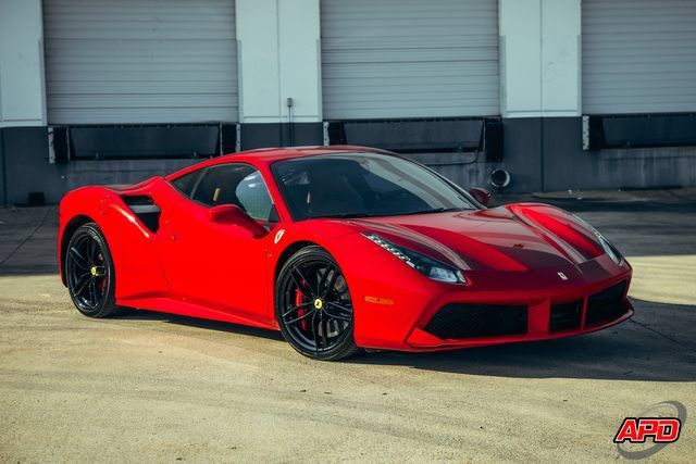 Used 2018 Ferrari 488 GTB RWD image 46