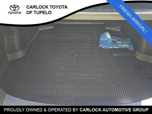 Used 2025 Toyota Corolla LE FWD image 10