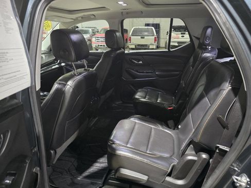 Used 2018 Chevrolet Traverse LT image 28
