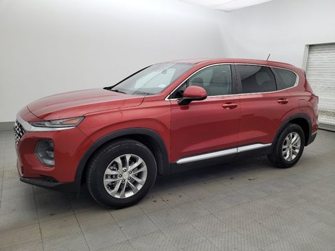 Used 2020 Hyundai Santa Fe SE FWD image 2