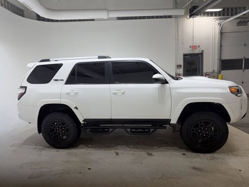 Used 2016 Toyota 4Runner TRD Pro image 5