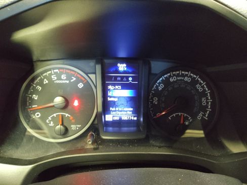 Used 2020 Toyota Tacoma SR w/ SX Package image 23