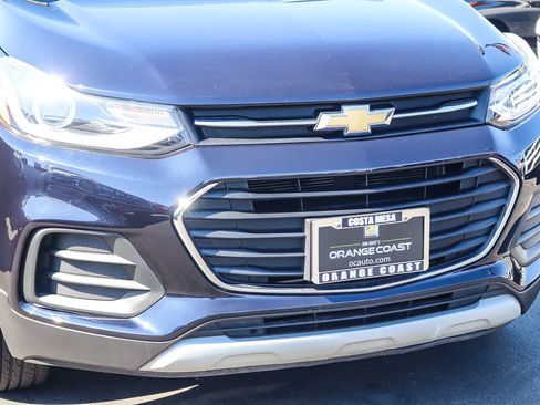 Used 2022 Chevrolet Trax LT w/ Driver Confidence Package AWD/4WD image 9