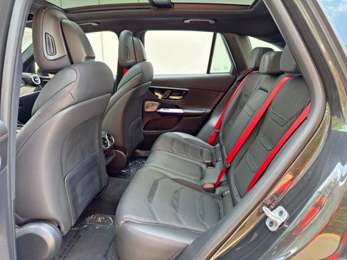 Used 2024 Mercedes-Benz GLC 43 AMG 4MATIC image 48