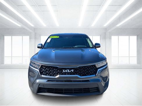 Used 2022 Kia Sorento LX image 8