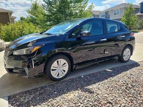 Used 2025 Nissan Leaf S FWD image 4