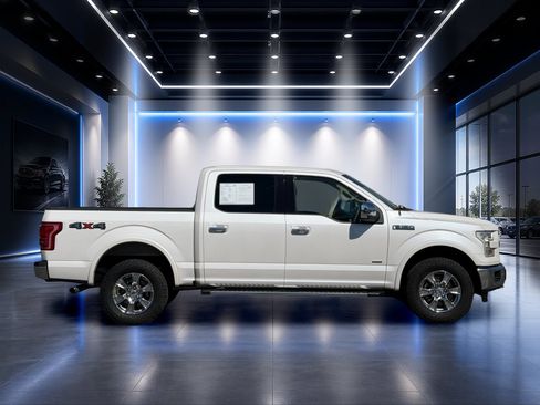 Used 2016 Ford F150 Lariat w/ Equipment Group 502A Luxury AWD/4WD image 3