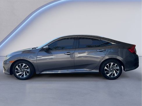 Used 2016 Honda Civic EX image 3