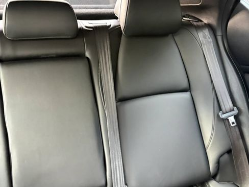 Used 2019 MAZDA MAZDA3 Hatchback w/ Preferred Package FWD image 23