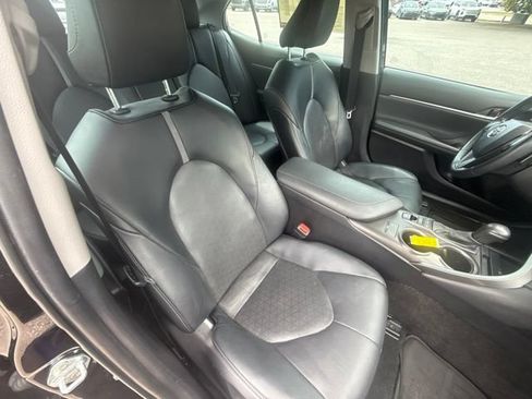 Used 2022 Toyota Camry XSE w/ Navigation Package FWD image 15