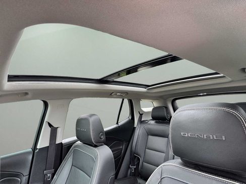 Used 2019 GMC Terrain Denali w/ Advanced Safety Package AWD/4WD image 28