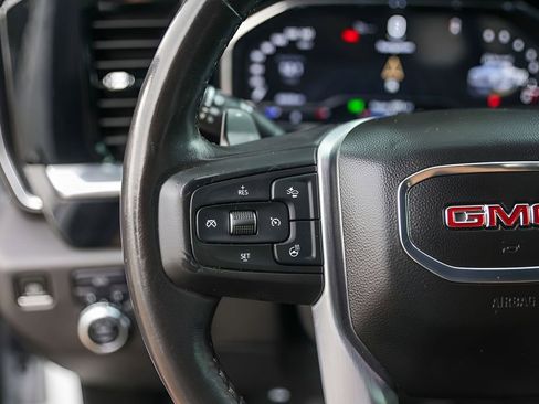 Used 2022 GMC Sierra 1500 SLT w/ SLT Convenience Package AWD/4WD image 17
