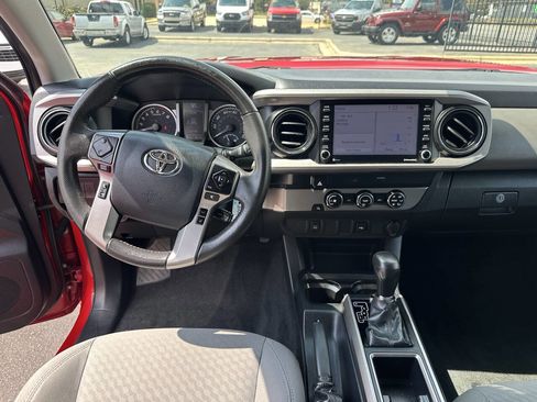 Used 2020 Toyota Tacoma SR5 image 14