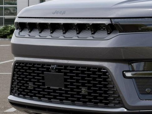New 2026 Jeep Grand Wagoneer Limited AWD/4WD image 37