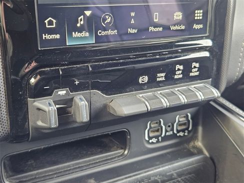 Certified 2022 RAM 3500 Limited image 33