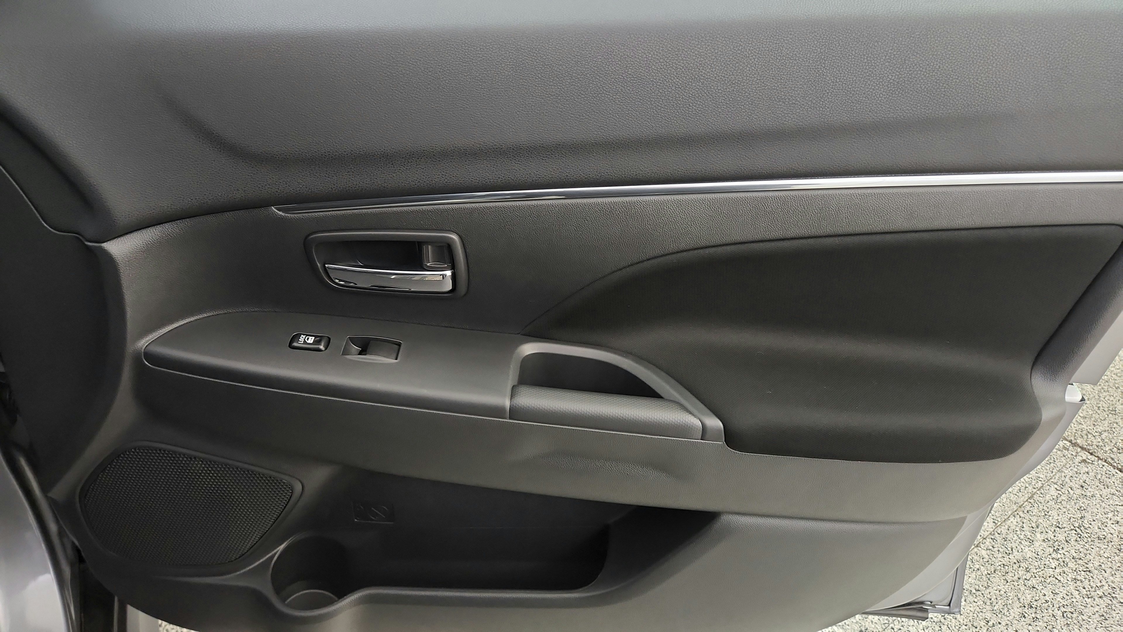 Used 2025 Mitsubishi Outlander Sport ES AWD/4WD image 34
