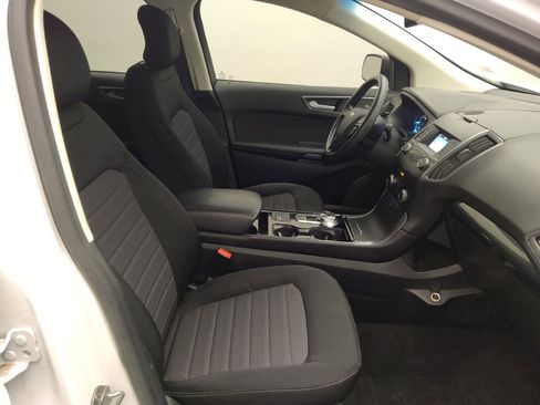 Used 2019 Ford Edge SE w/ SE Fleet Driver's Package image 21