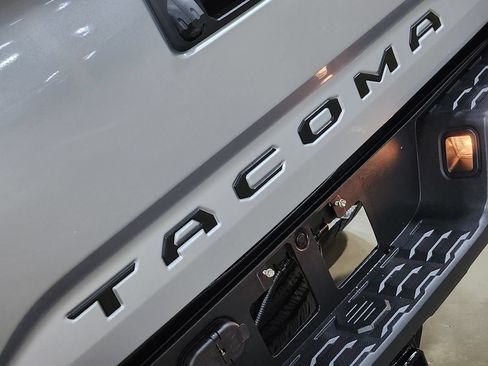 Used 2023 Toyota Tacoma TRD Sport w/ Technology Package RWD image 25