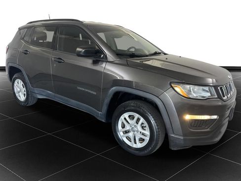 Used 2018 Jeep Compass Sport w/ Cold Weather Group AWD/4WD image 7